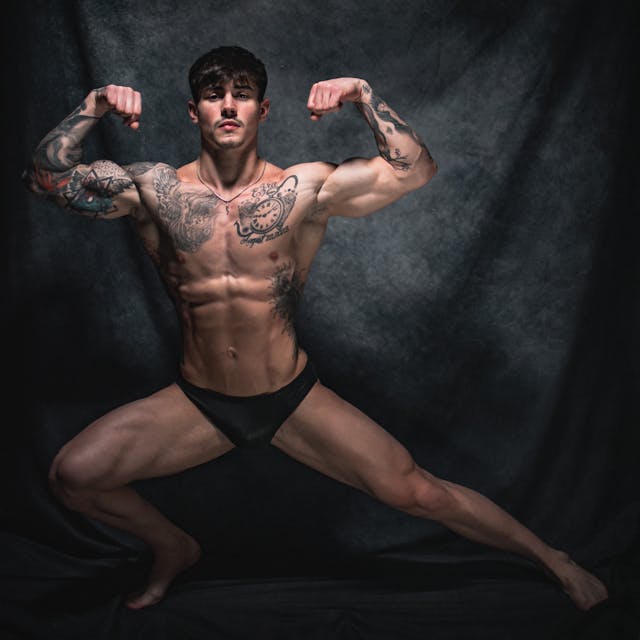 Kar84valdessia rólunk